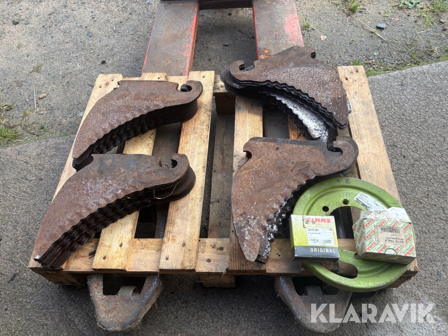 Knivar till Rundbalspress 28 + 28 st Claas