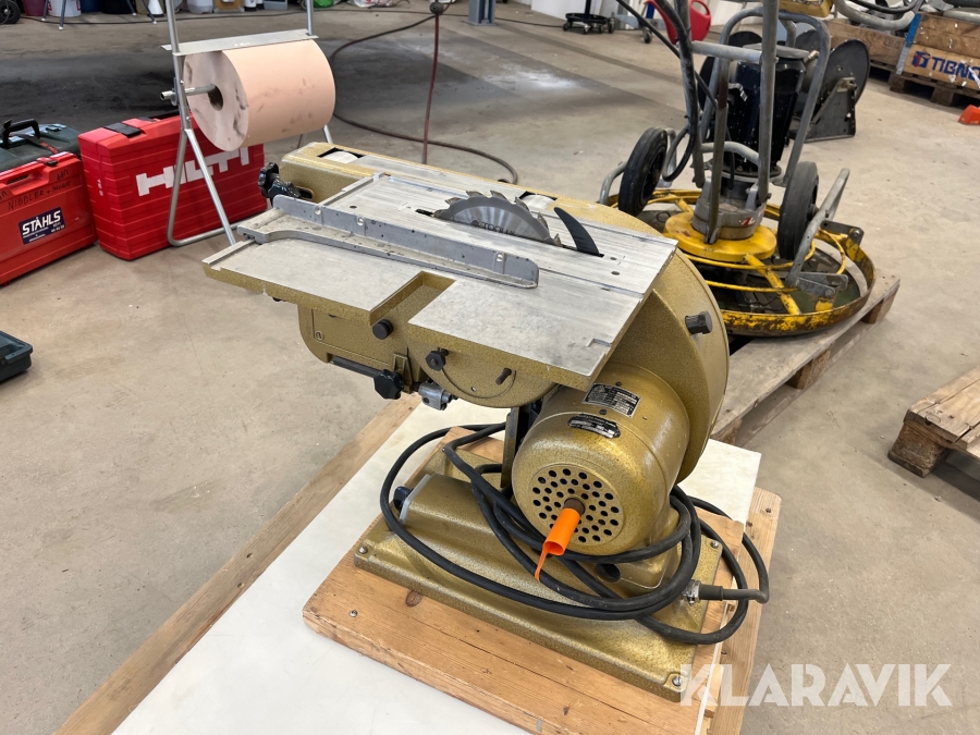 Kombimaskin Emcostar