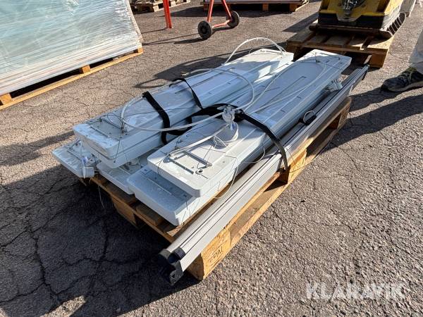 Ledarmaturer 7st + 1st projektorduk