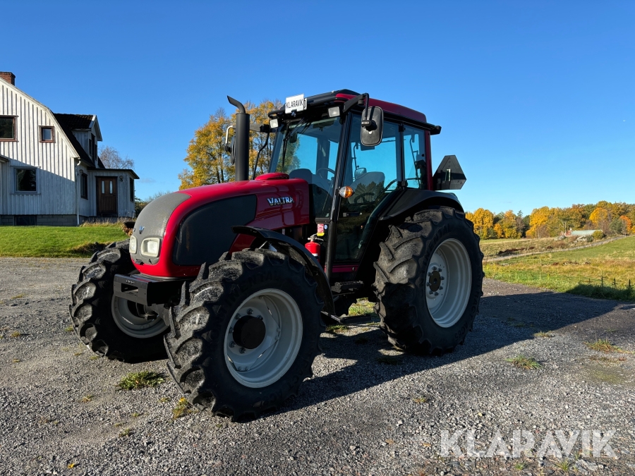 Traktor Valtra A82