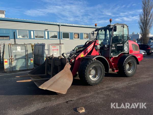 Hjullastare Weidemann 5080 med skopa och gafflar