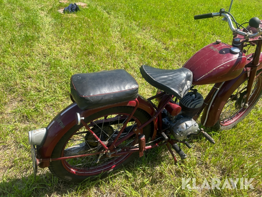 Motorcykel Husqvarna Röd Myra, Heby, Klaravik auktioner