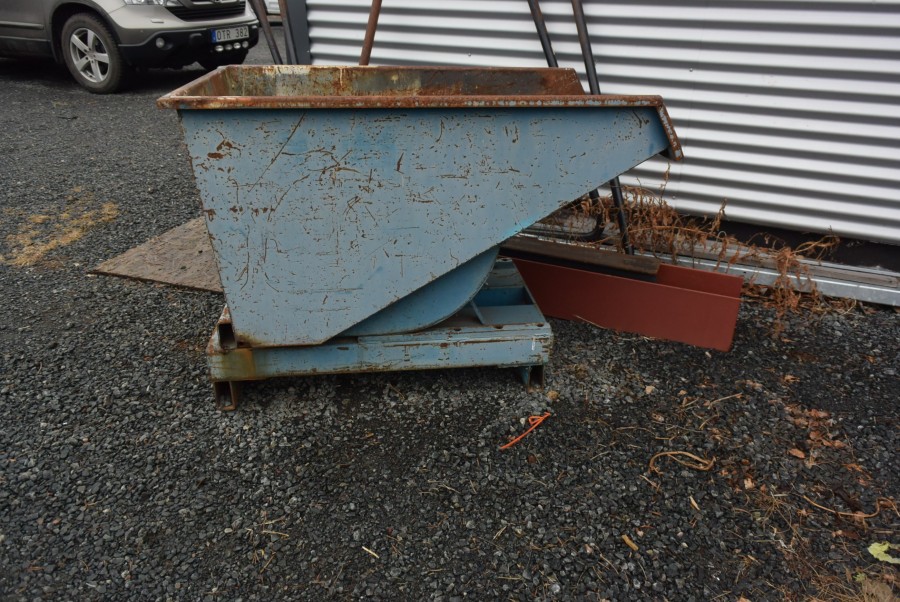  Tipplåda / tippcontainer