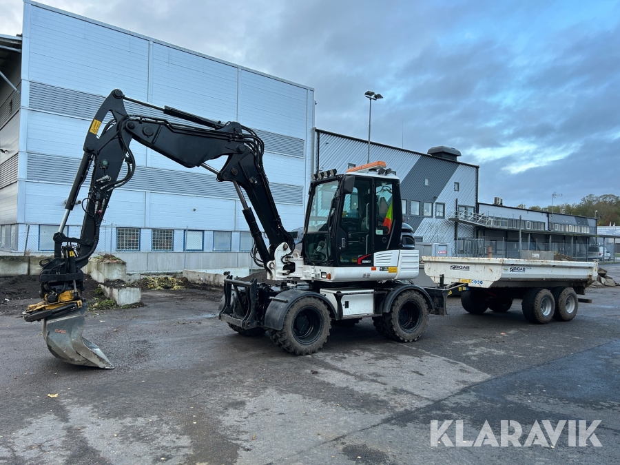 Grävmaskin Takeuchi TB295W med rotator m grip, 10 redskap & tippvagn