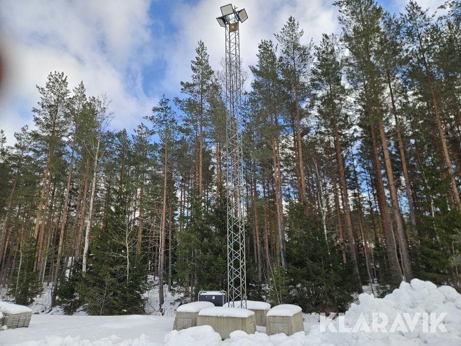 Fackverksmaster med motvikter 10 m