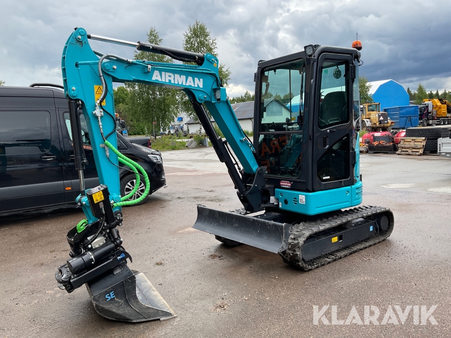 Grävmaskin Airman AX26u