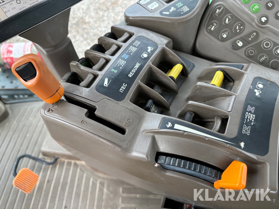 Traktor John Deere 7200 R, Örebro, Klaravik auktioner