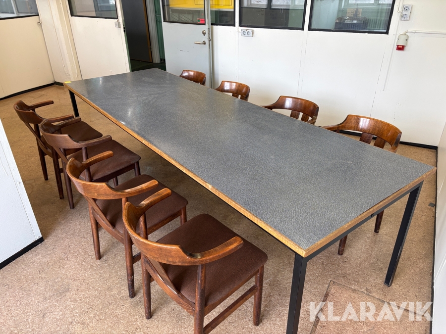Konferensbord med 8 stolar
