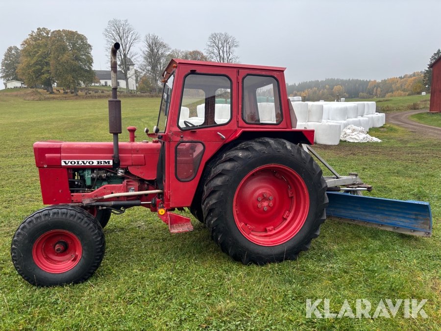 Traktor Volvo BM T 430 med Schaktblad