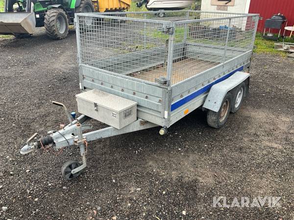 Personbilssläp Niewiadow B2030HT