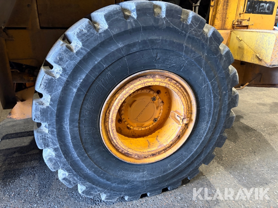 Entreprenaddäck Bridgestone 23.5R25