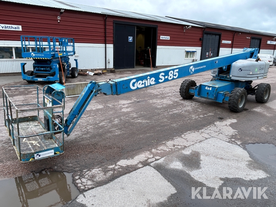Bomlift Genie S-85