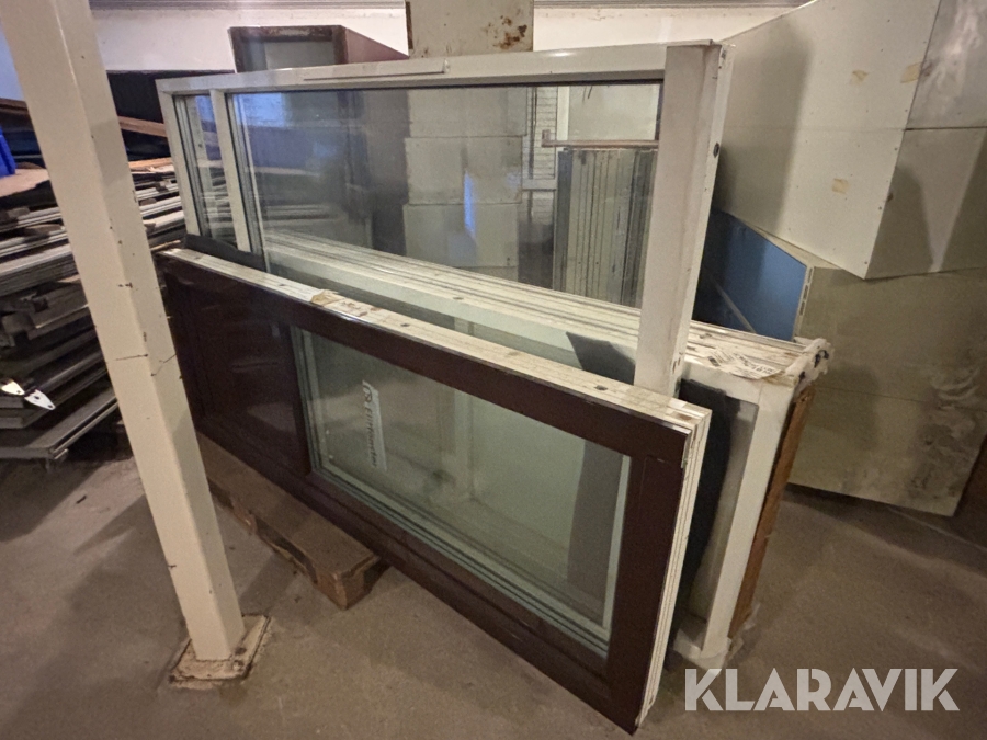 Fönster och dörrar 3st dörrar och ett fast fönster