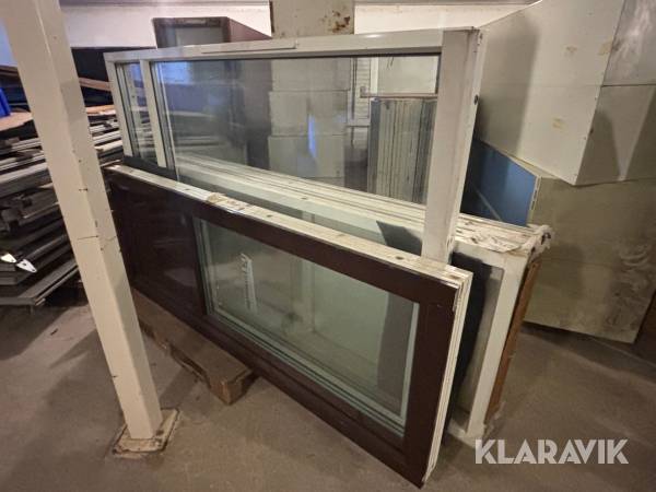 Fönster och dörrar 3st dörrar och ett fast fönster