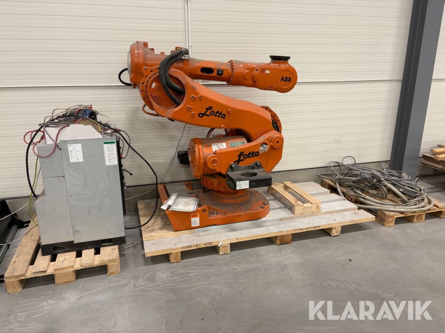 Robot ABB IRB 6600 ink styrskåp och kablage