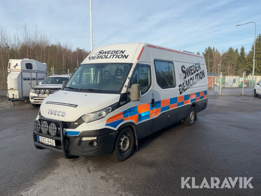 Skåpbil Iveco Daily 6-sitsig