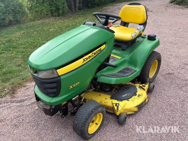 Gräsklippare John Deere X320