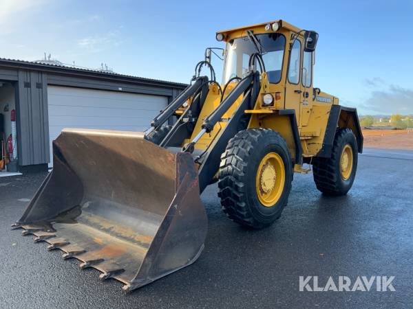 Hjullastare Volvo BM L70 med skopa / 6000h