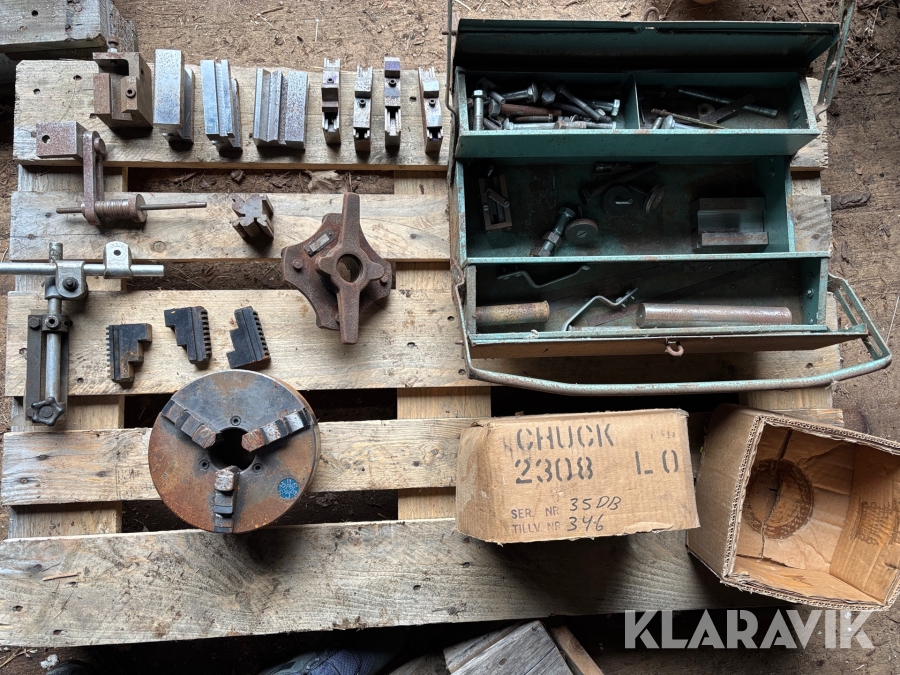 Chuck till svarv och diverse tillbehör