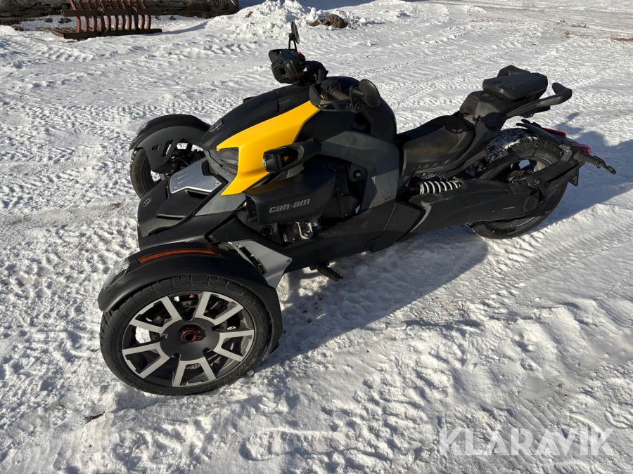 Motorcykel Can-am Ryker 900