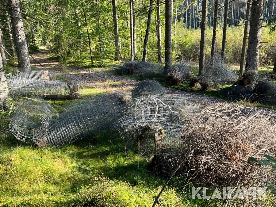Viltstängsel ca 700 meter inklusive stolpar