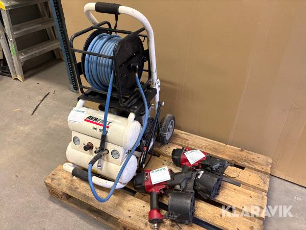 Kompressor Aerfast AC24016 med 2 st spikpistoler