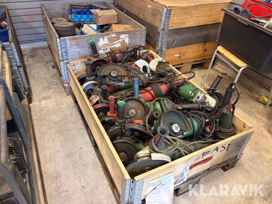 Parti kapmaskiner med slipskivor