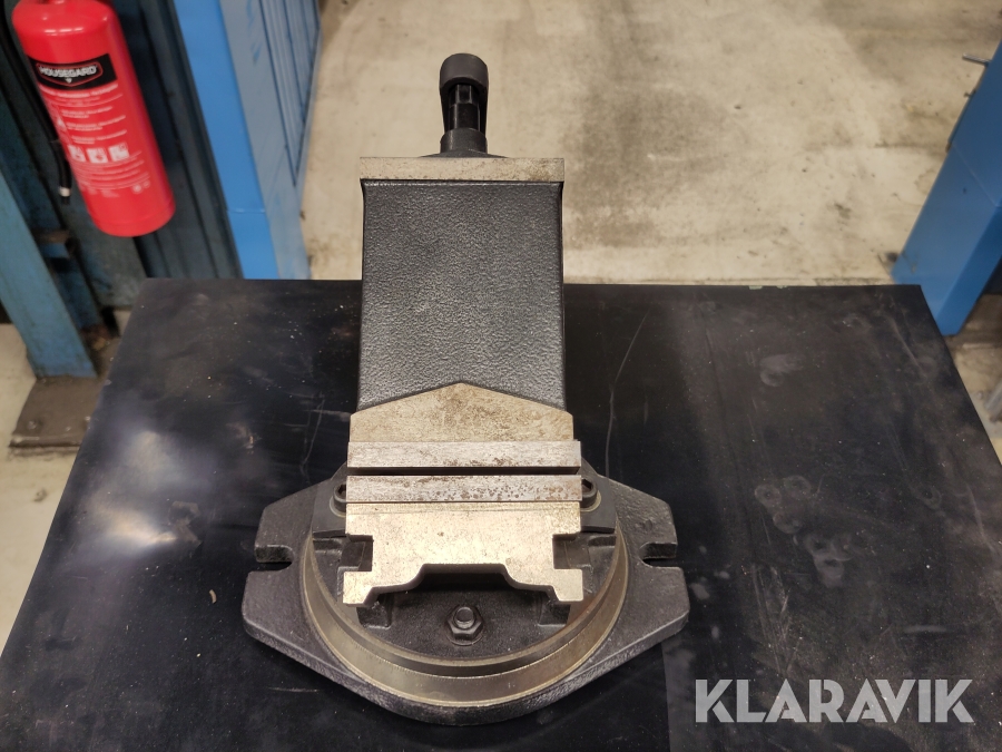 Vrid/vinklingsbart skruvstycke