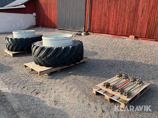 Dubbelmontage Pirelli TM800 650/65R42