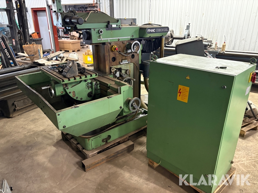 CNC-Fräs Deckel FP4NC med vridbart bord