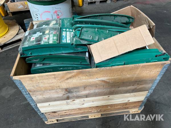 Första hjälpenstationer Cederroth ca 20 st