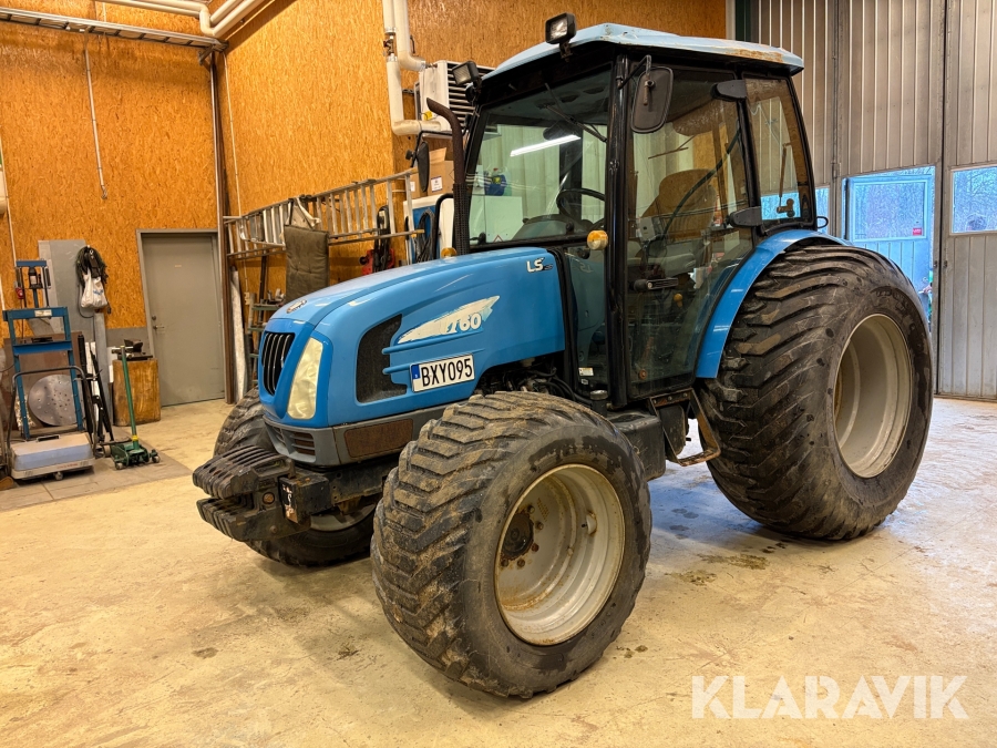 Traktor LS U60