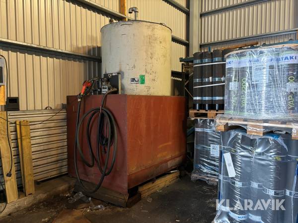 Dieseltank med pump, 5 kubik