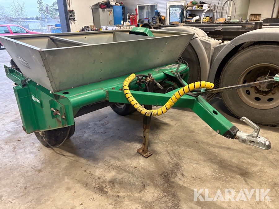 Toppdressare Cushman TD2000