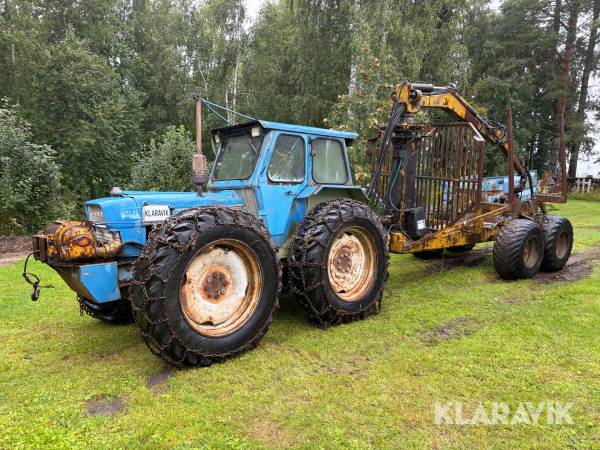 Veteranskotare Ford County Super 4-754 med Rottne RD-12
