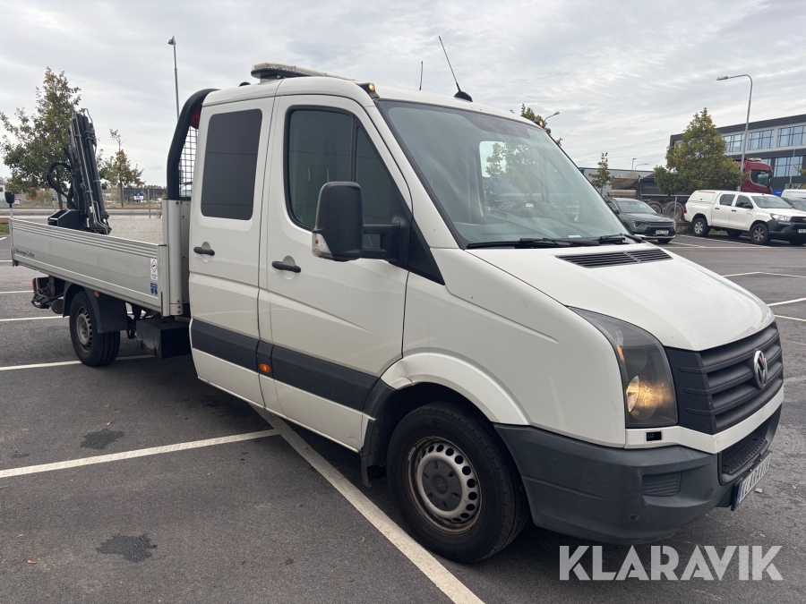 Flakbil Volkswagen Crafter med kran