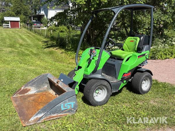 Kompaktlastare Avant 225