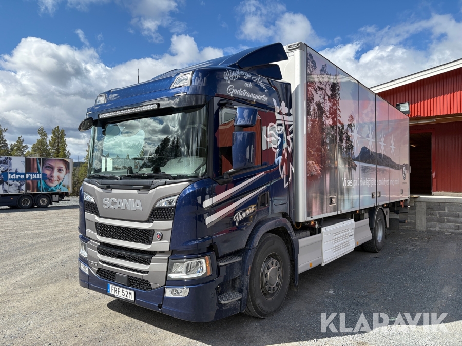 Kyl och frysbil Scania P370 med öppningsbar sida