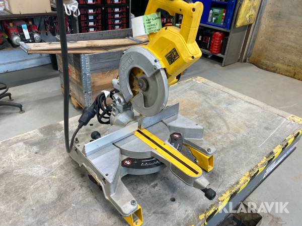 Kap & geringssåg El Dewalt DW 777-QS