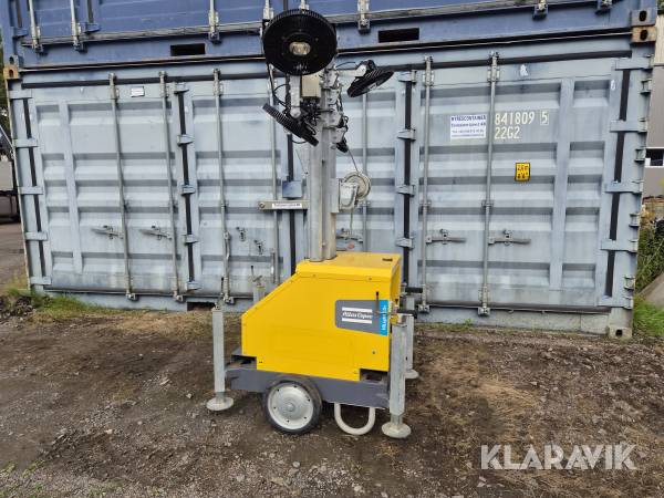 Belysningsmast med LED lampor Atlas Copco HiLight E3+ 7 m