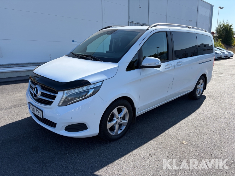 Minibuss Mercedes-Benz V220 7-sits långmodell