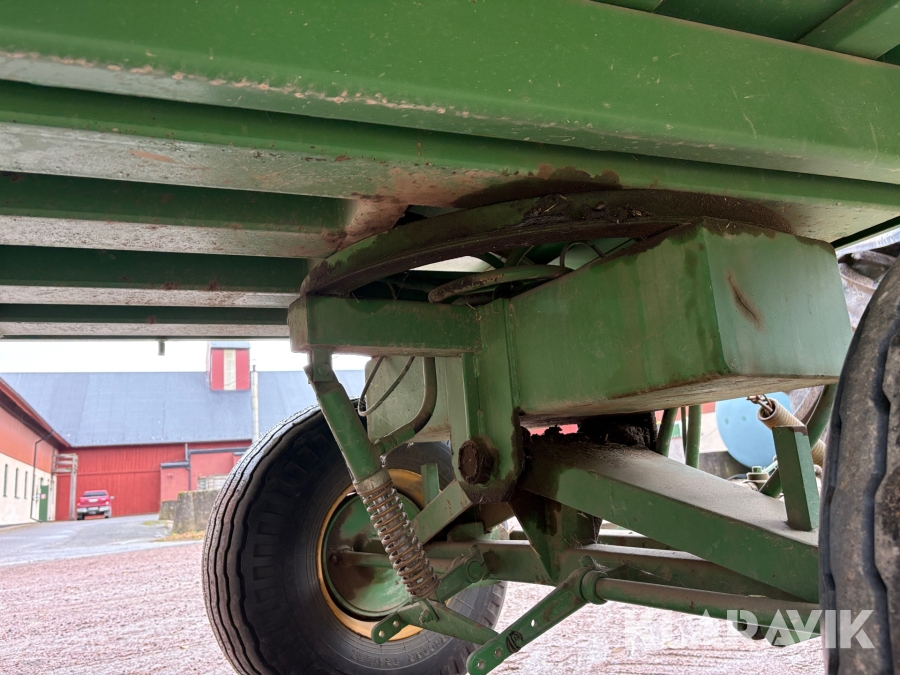 Spannmålsvagn Bredöls BV14 STV med trevägstipp