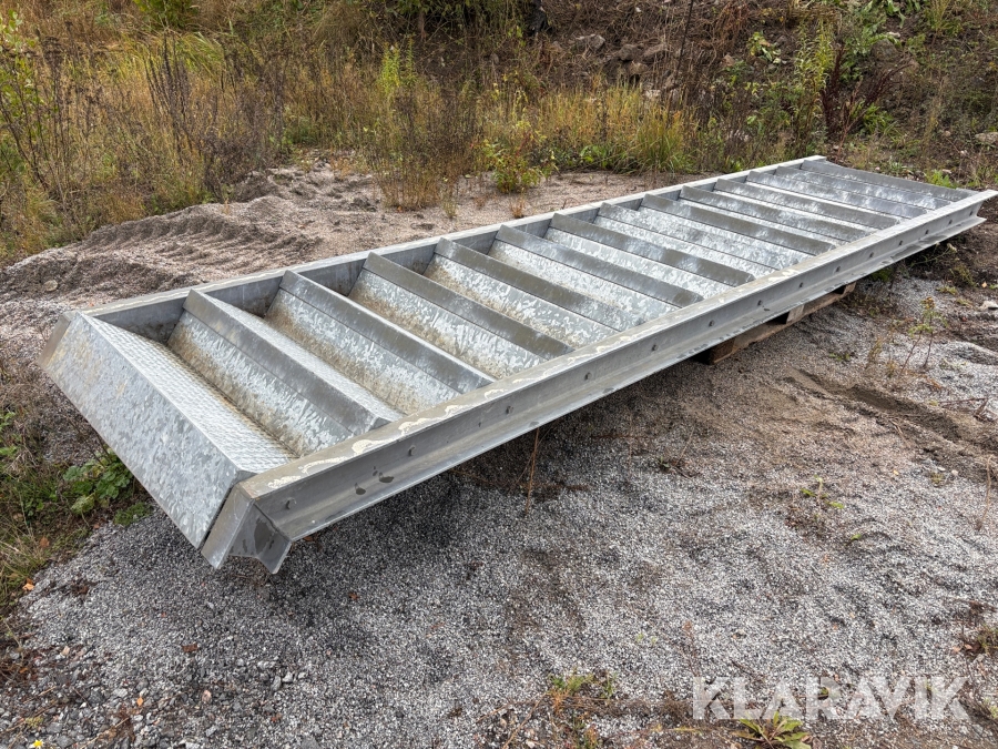 Ståltrappa 14st trappsteg