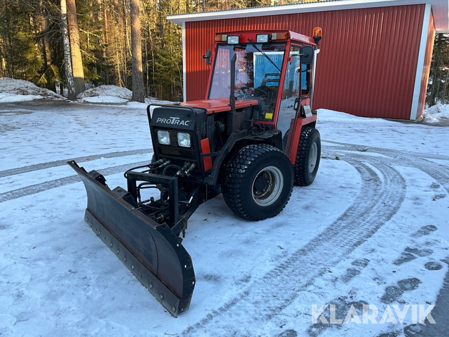 Traktor ProTrac 4WD/45 med redskap