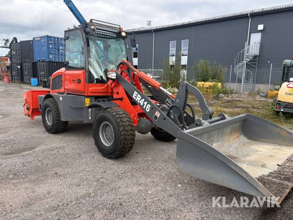 Hjullastare Everun ER416 med vikplog & sandspridare