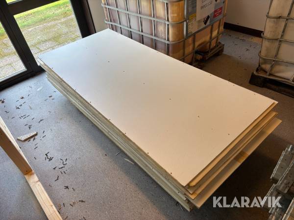 Plywoodskivor 26st 205x90cm