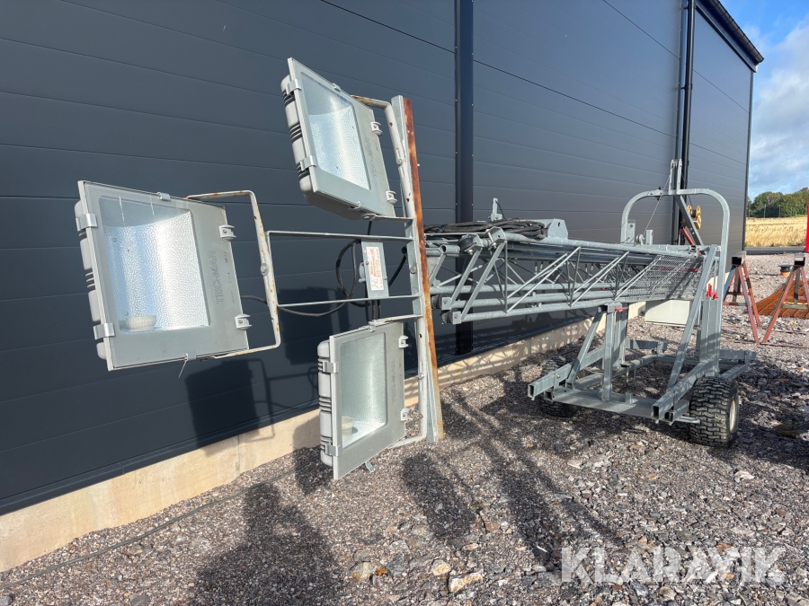 Belysningsmast Amiga 12 meter 3x400wpå hjul