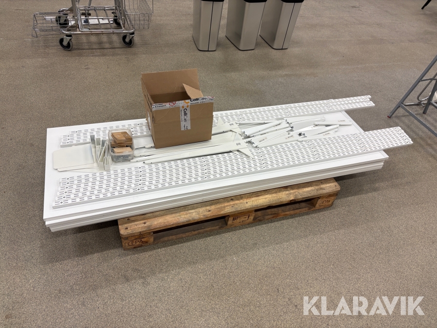 Hyllsystem på skenor Pellysystem