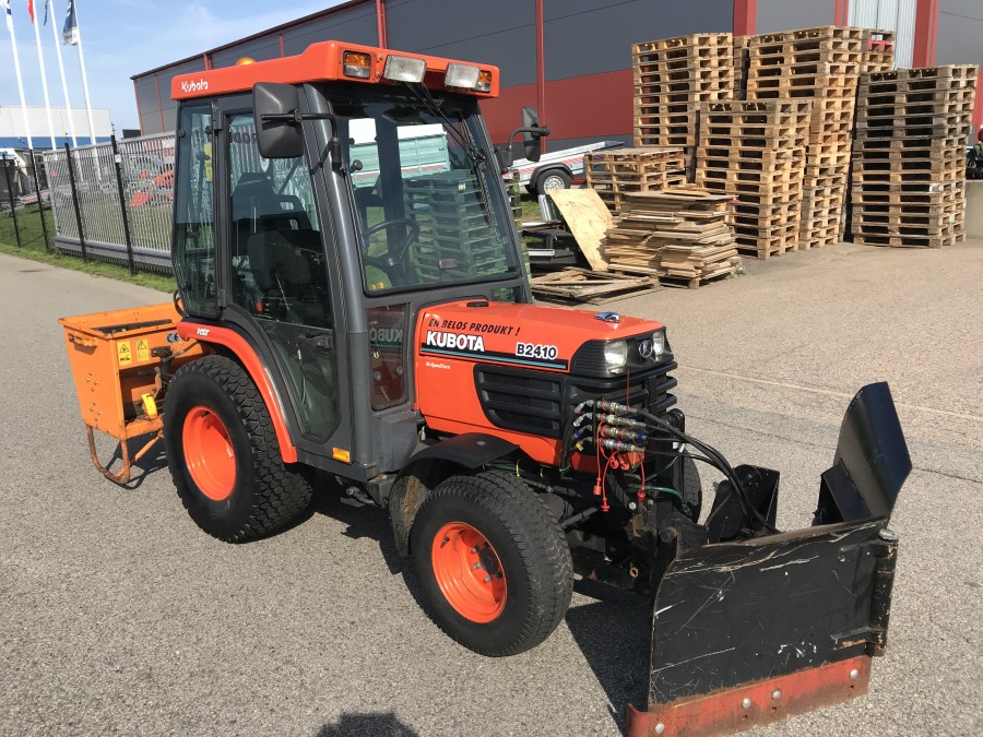 Traktor Kubota B2410
