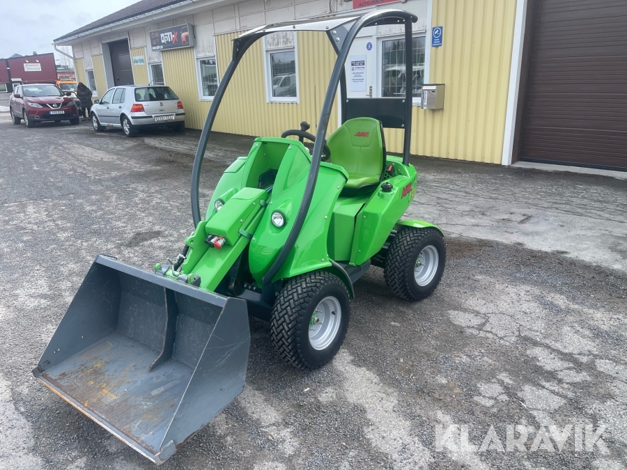 Kompaktlastare Avant 220